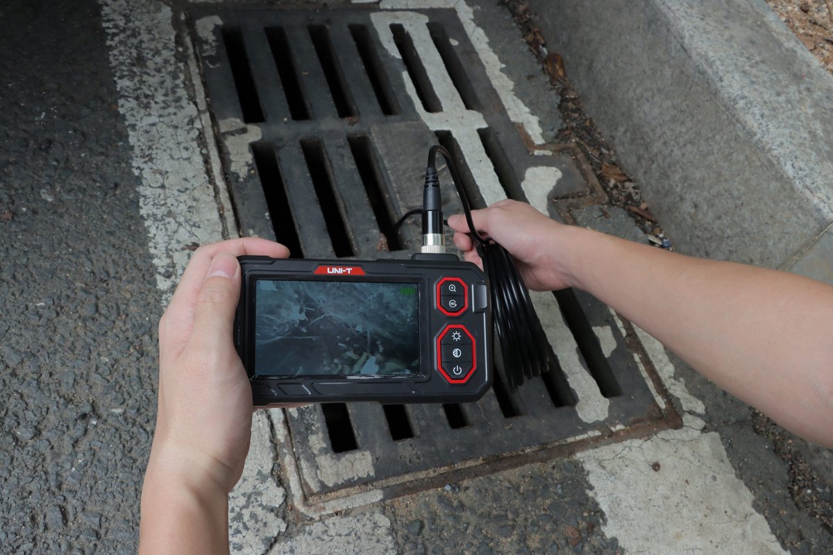 UNI-T Industriële Endoscoop 5 m met Opname – 4,3″ HD, IP67